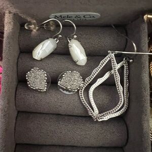 Kendra scott earring set
